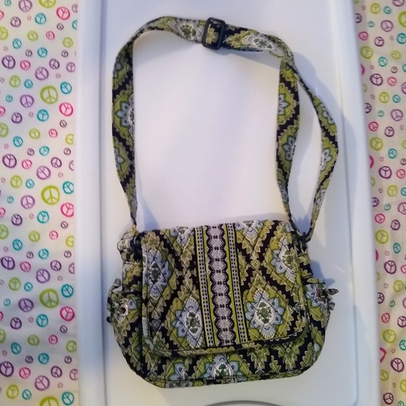 Vera Bradley Handbags - SALE - EUC Vera Bradley Bag - Green and Blue